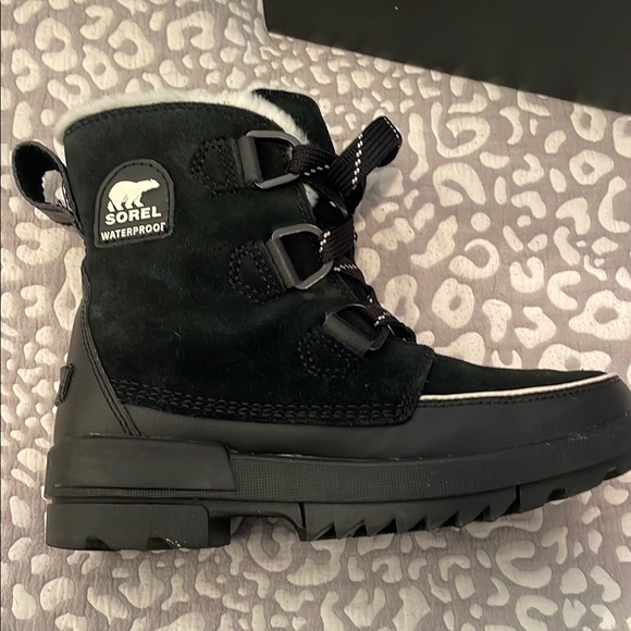 Sorel Black Waterproof Boots - Picture 6 of 9